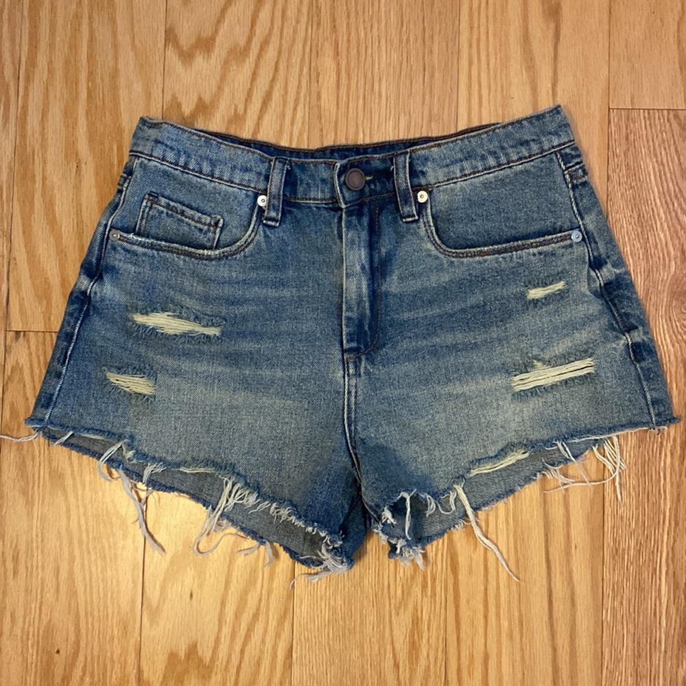 BlankNYC The Barrow Cutoff Denim Shorts, Size 28